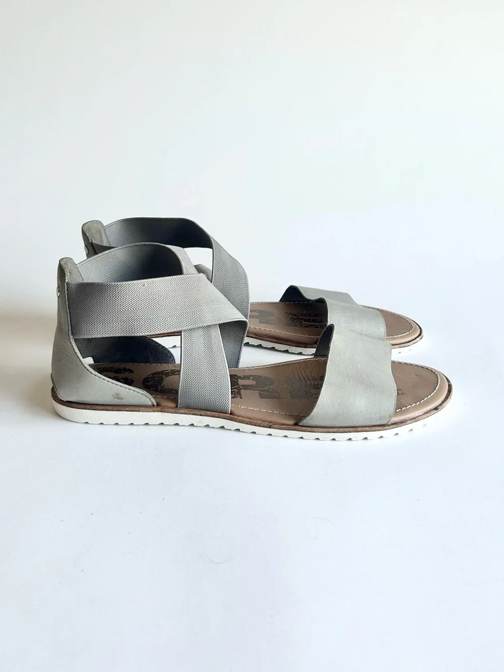 Sorel Olive Green Leather Elastic Straps Rubber Outsole Sandals size 10.5